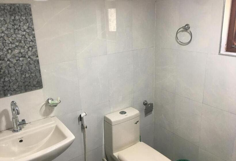 エコノミールーム, Sebastian Family Villa