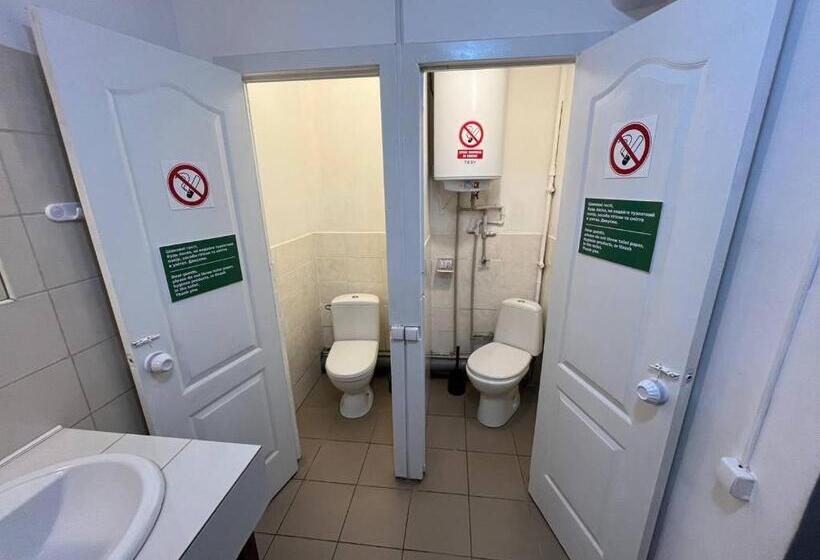 اتاق اکونومی, Fox Hostel Kyiv