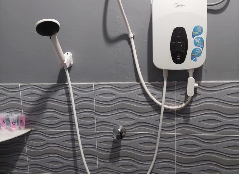 패밀리 스위트, Iskandar Perak