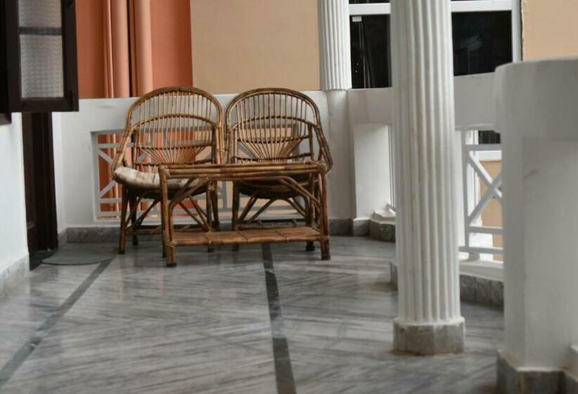 غرفة ديلوكس, Classic Inn By Meera Hotels , Rishikesh