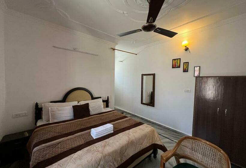 غرفة ديلوكس, Classic Inn By Meera Hotels , Rishikesh