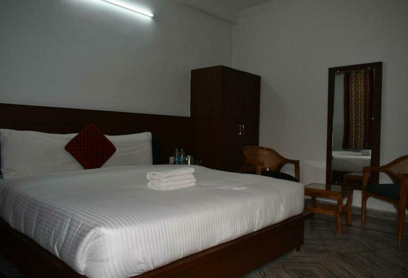 חדר דלוקס, Classic Inn By Meera Hotels , Rishikesh