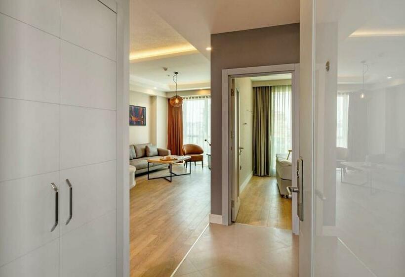 سوییت با چشم‌انداز باغ, Sirius Town Residence And Spa