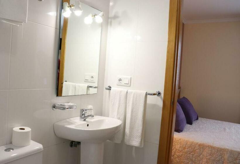 スタンダードルーム, Pensión Rúa