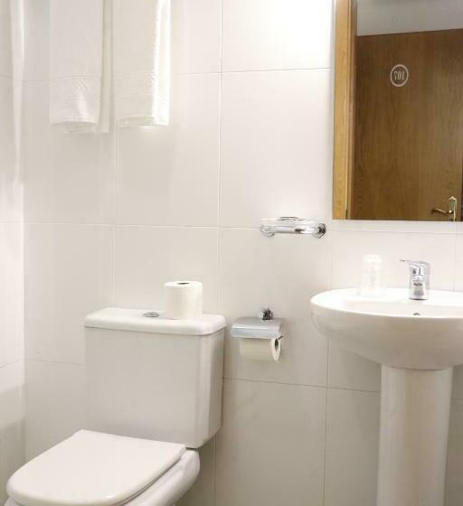 スタンダードルーム, Pensión Rúa