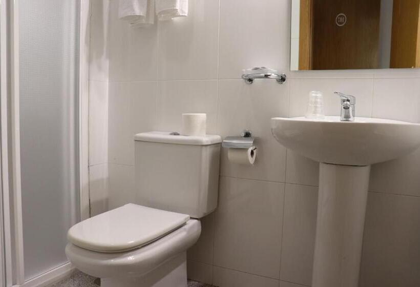 スタンダードルーム, Pensión Rúa