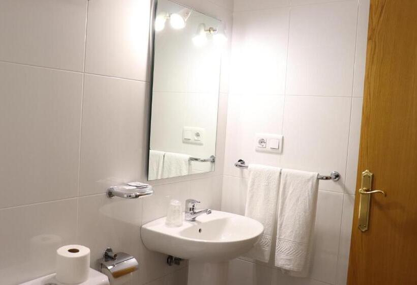 スタンダードルーム, Pensión Rúa