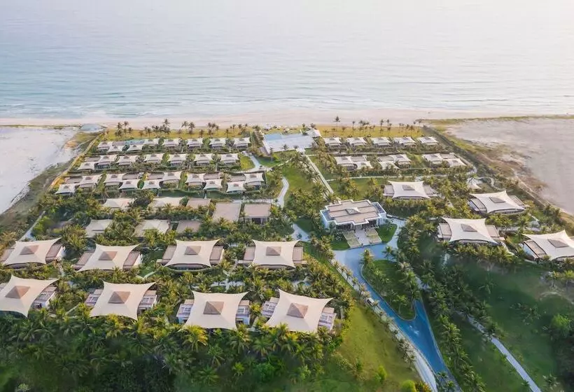 2 Bedrooms Suite Sea View, Fusion Resort Cam Ranh  All Spa Inclusive