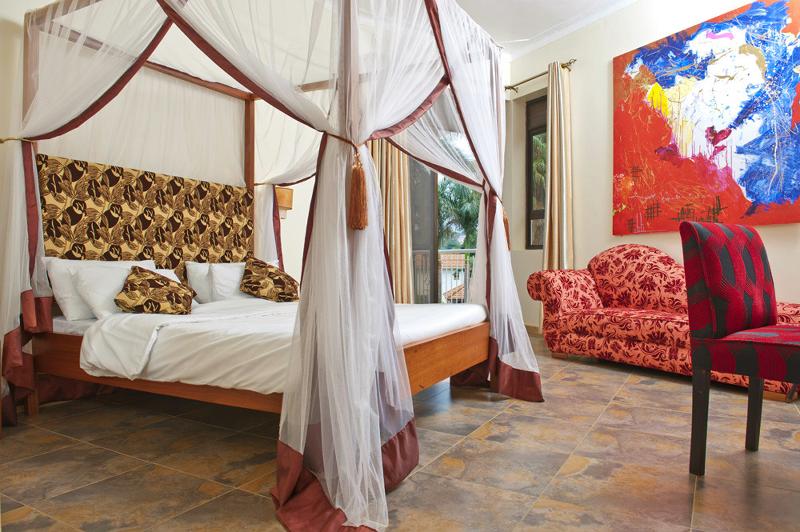 اتاق لوکس با چشم‌انداز دریاچه, 2 Friends Beach