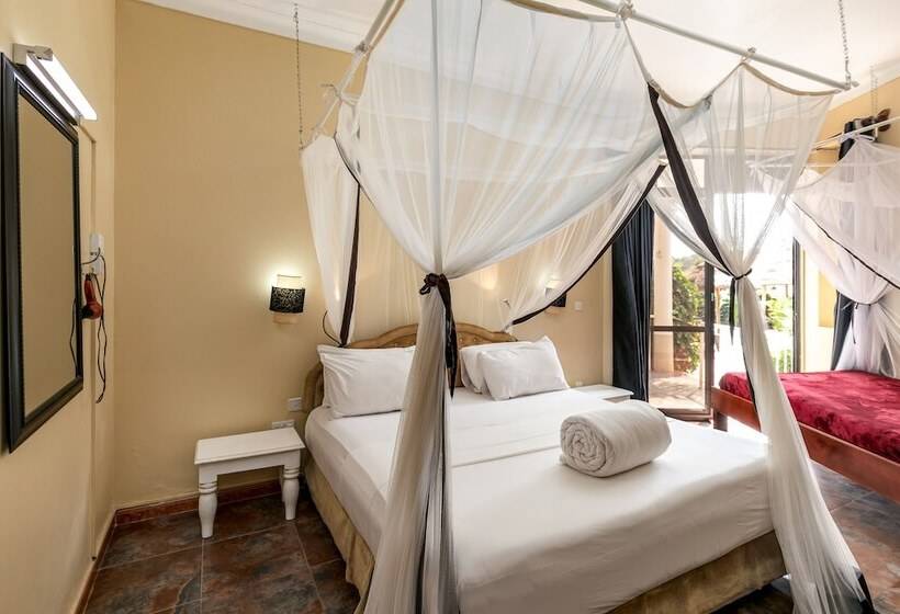 اتاق لوکس با چشم‌انداز استخر, 2 Friends Beach