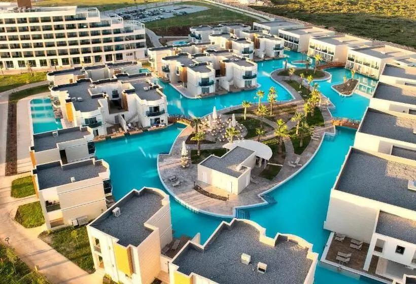 プールビュースタンダードルーム, Aquasis De Luxe Resort & Spa - Ultra All Inclusive