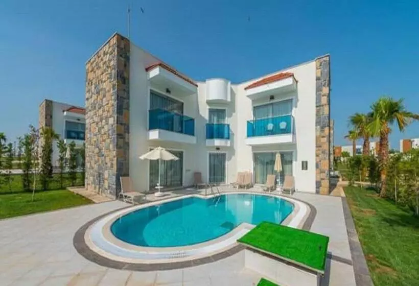 1-Bedroom Upper Villa