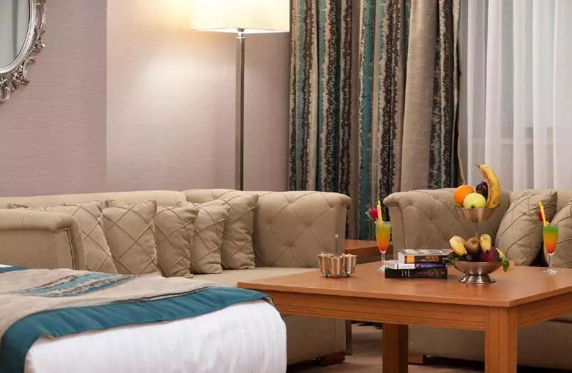 Deluxe Junior Suite