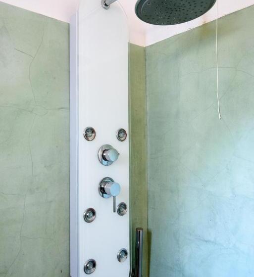 标准间, Atlas Boutique