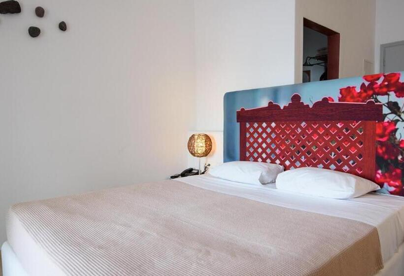 标准间, Atlas Boutique