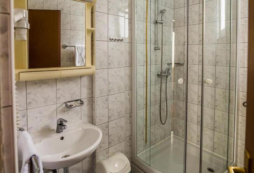 Номер Стандарт, Carlstadt