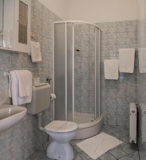 Номер Стандарт Трехместный, Carlstadt