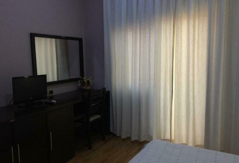 标准单人间, Colombo Elbasan