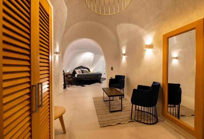 Люкс с гидромассажем, Day Dream Luxury Suites