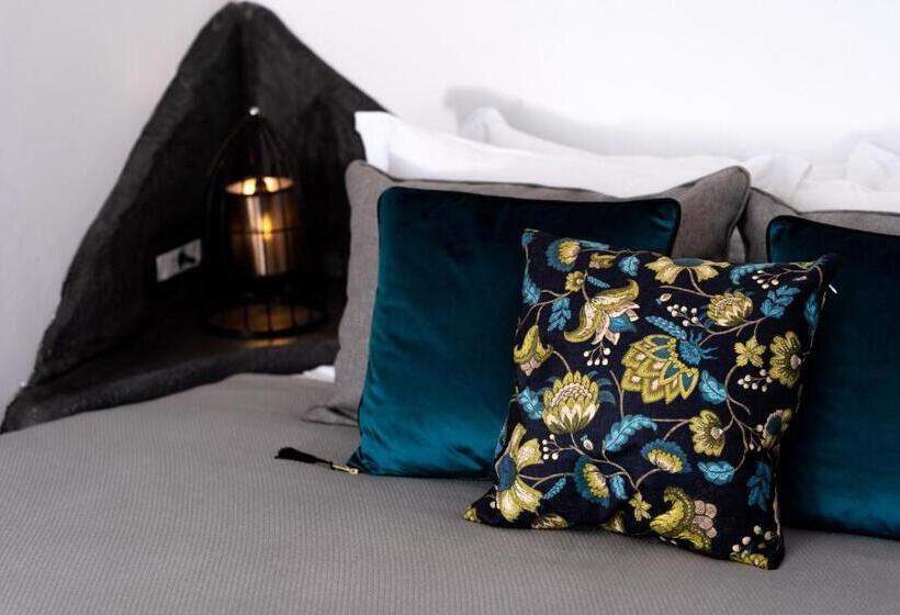 Люкс с гидромассажем, Day Dream Luxury Suites