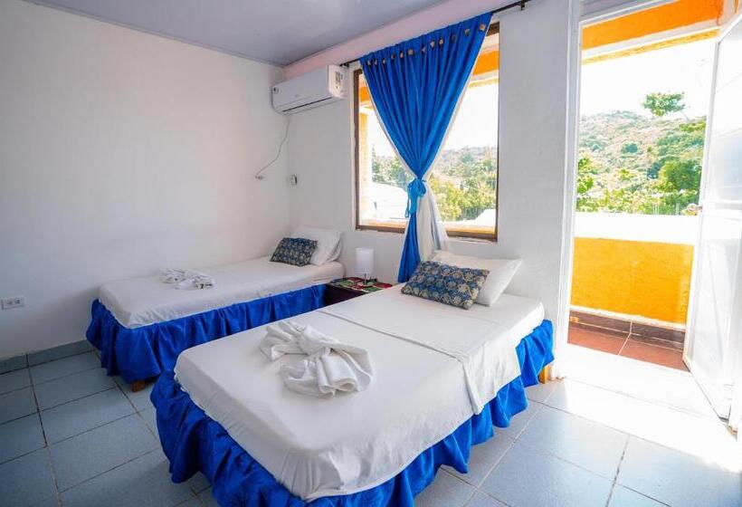 スタンダードルーム, El Pirata Morgan