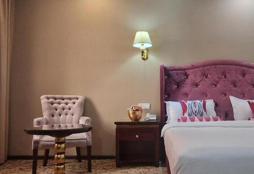 غرفة قياسية, Emirhan