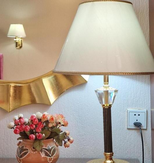 غرفة قياسية, Emirhan