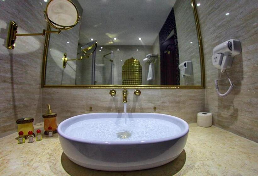 غرفة كومفورت فردية, Emirhan