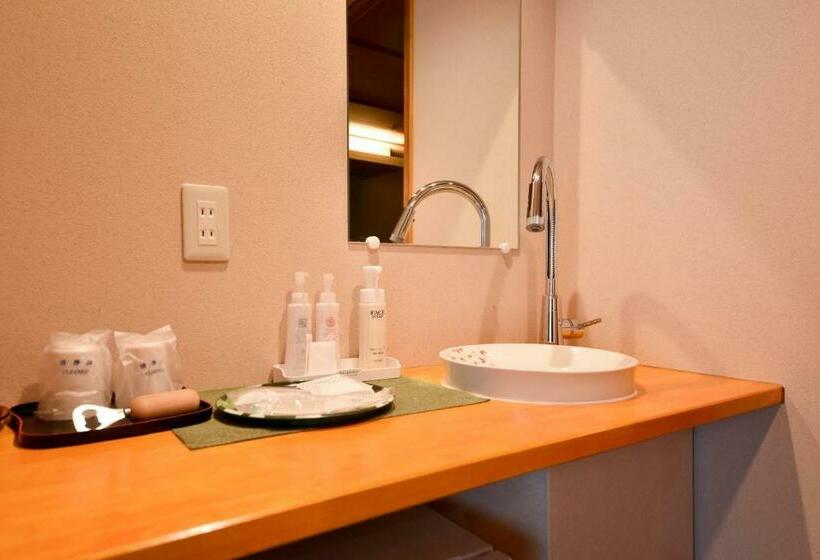 四人标准间, Kokuya