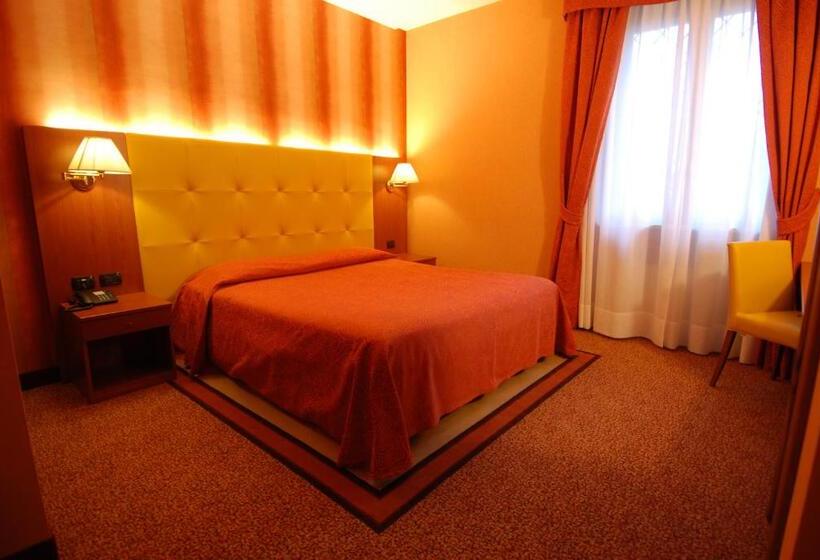 标准间, La Pergola