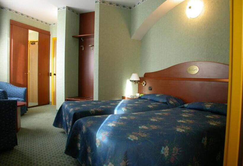 标准间, La Pergola