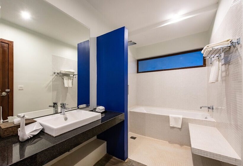 디럭스 룸, Popular Residence