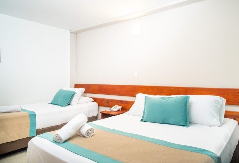 חדר סטנדרט לשלושה, Portobelo Beach