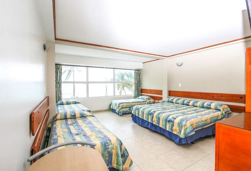 חדר משפחתי נוף לים, Portobelo Beach