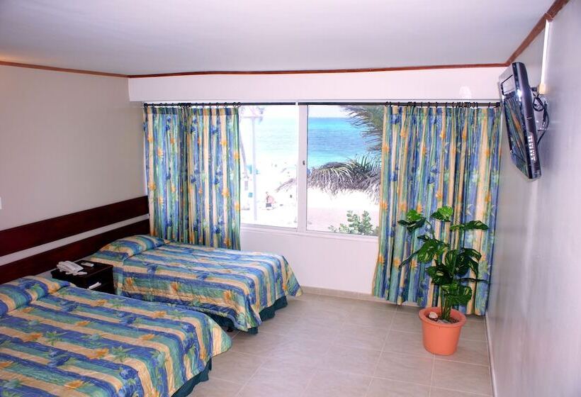 Triple Room Sea View, Portobelo Beach