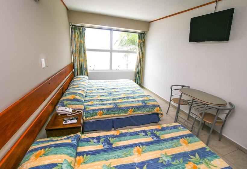 Triple Room Sea View, Portobelo Beach