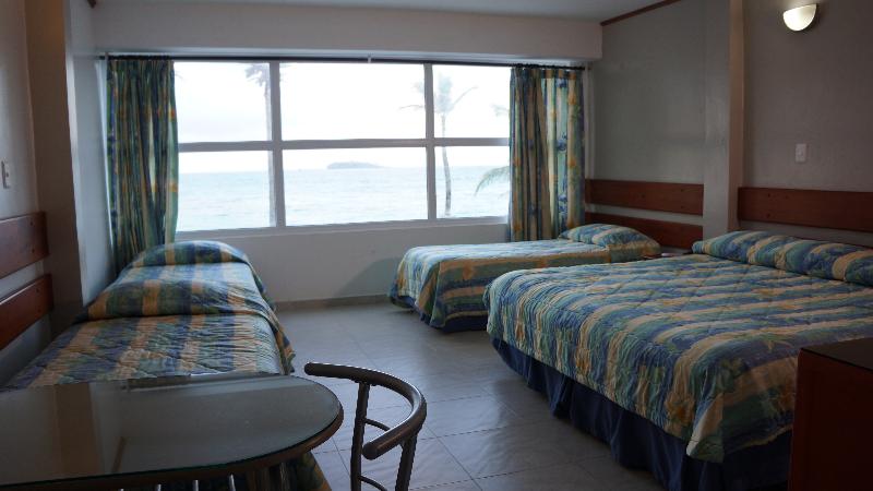 חדר סטנדרט לארבעה נוף לים, Portobelo Beach
