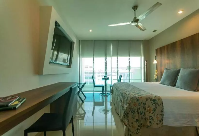 ジュニアスイート, Santorini Loft
