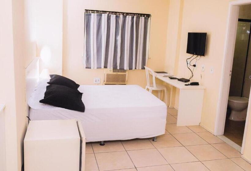 标准间, Stratus Centro