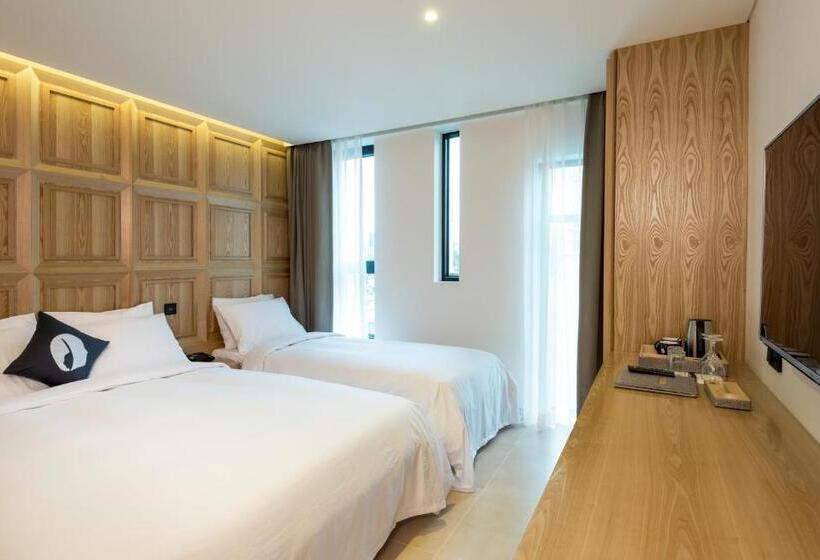 디럭스 패밀리 룸, The Designers Lyj Gangnam Premier