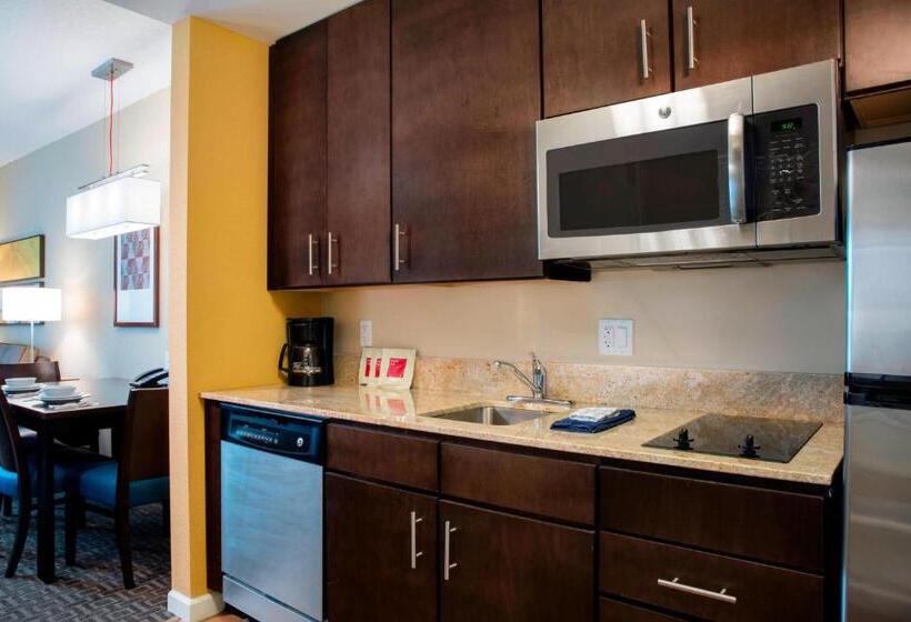 جناح, Towneplace Suites Orlando At Flamingo Crossings® Town Center/western Entrance