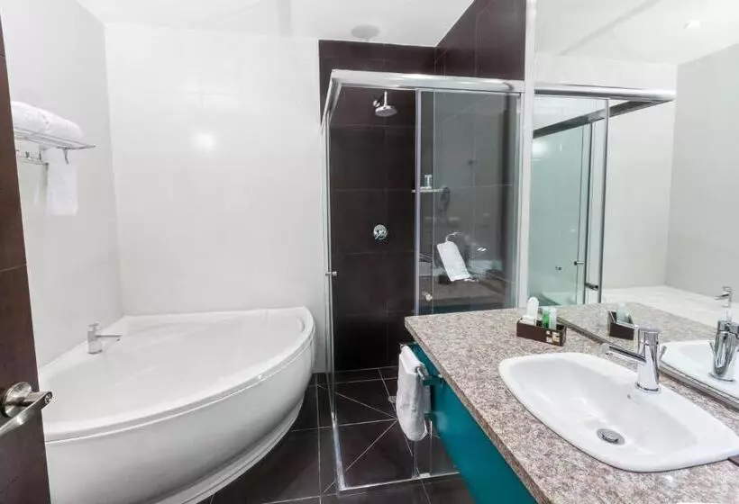 Suite Deluxe, Valgus