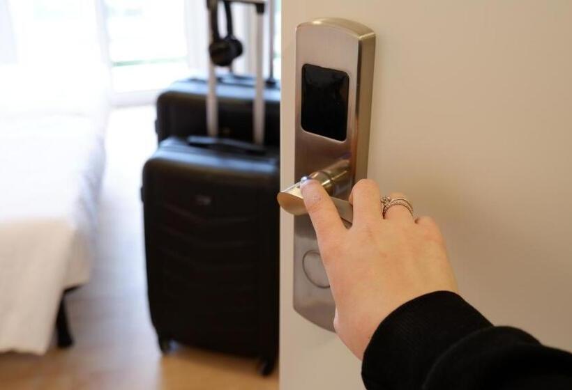 חדר לארבעה סטנדרטי עם מרפסת, Venezuela