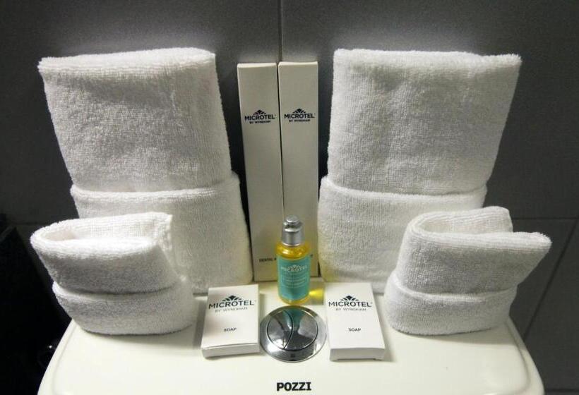 Номер Стандарт, Microtel By Wyndham Up Technohub