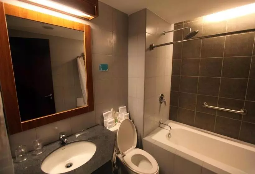 スイート, Microtel By Wyndham Up Technohub