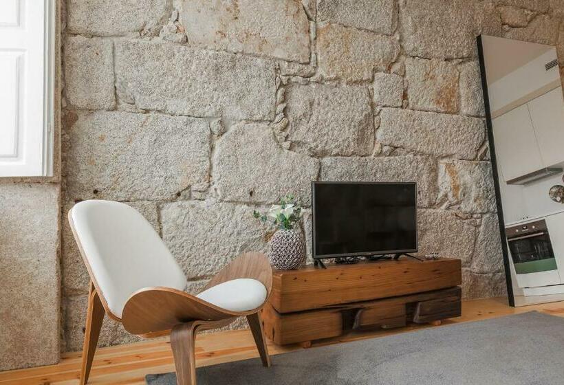 آپارتمان 1 خوابه, Porto River