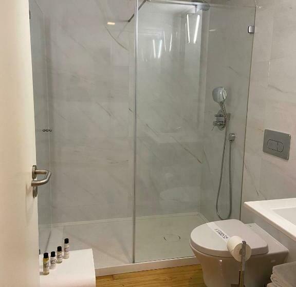 استودیوی استاندارد, Porto River