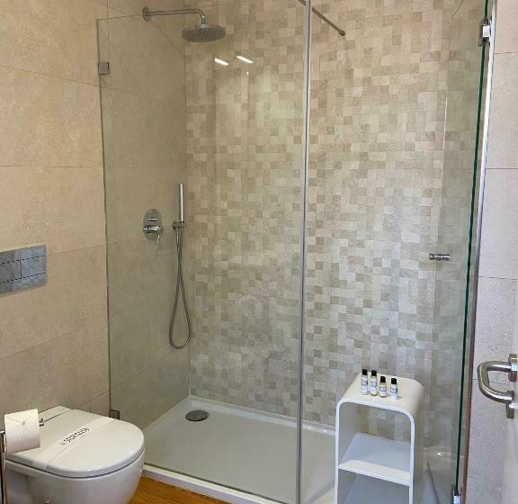 استودیوی استاندارد, Porto River