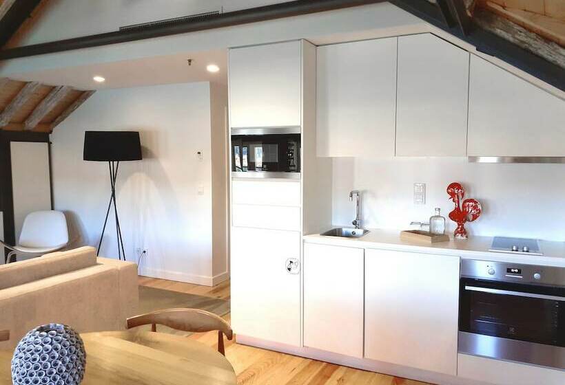 آپارتمان 2 خوابه, Porto River