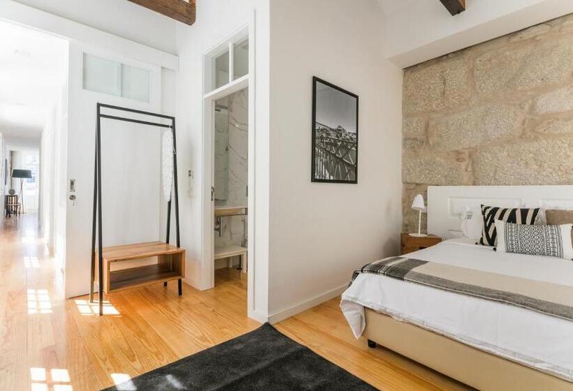 2 Bedrooms Apartment River View, Porto River